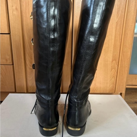 BURBERRY LEATHER BOOTS - Picture 2 of 4